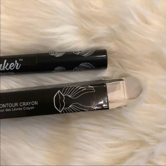 Pout Maker Lip Contour Crayon Queen Bee - Picture 2 of 4